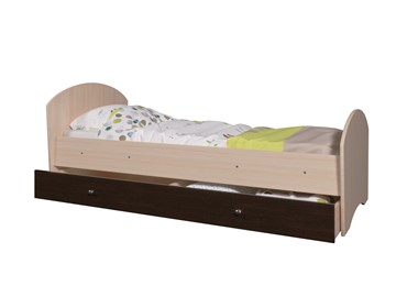 Односпальная детская кровать Мозайка без бортиков, корпус Млечный дуб/фасад Венге (ламели) в Южно-Сахалинске