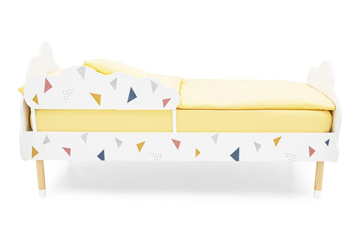 Кроватка Stumpa Облако "Треугольники желтый, синий, розовый" в Южно-Сахалинске - изображение 1