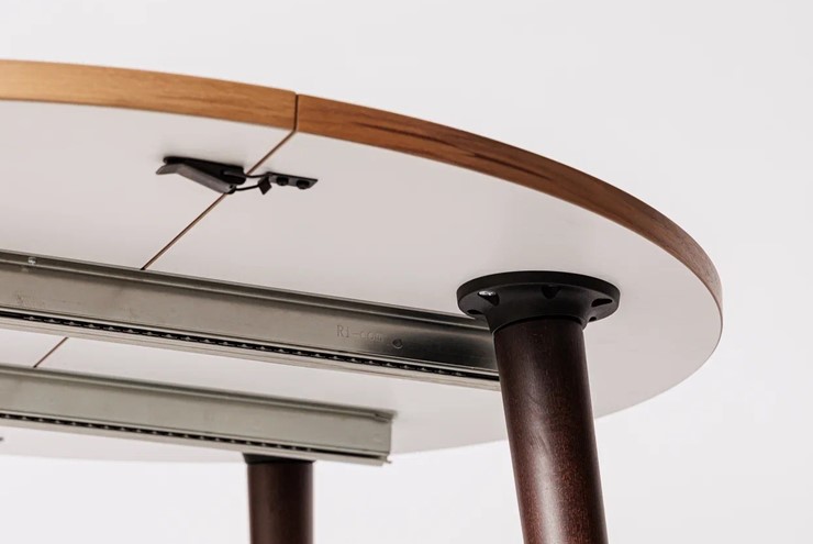 Кухонный стол круглый Шпон Ореха д. 90 см МДФ ножки вишня в Южно-Сахалинске - изображение 3