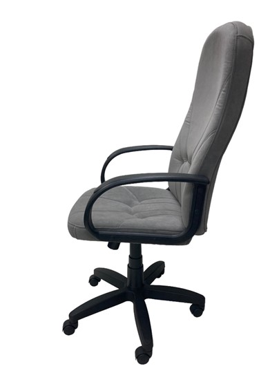 Офисное кресло Менеджер серый в Южно-Сахалинске - изображение 2